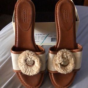 Coach wedge size 8